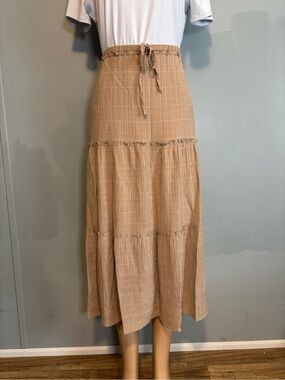 Celebrity Pink Tiered Midi Skirt in Tan